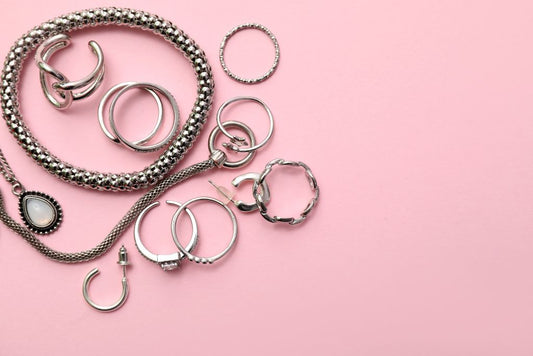 Tout ce que tu dois savoir sur les types de placages en bijouterie