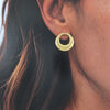 Boucles d’oreilles rondes ajourées dorées 25 mm – Alberto Bijoux Montréal