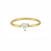 Bague fine dorée avec pierre transparente en forme de cœur