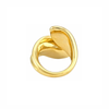Bague dorée brillante au design artistique et audacieux