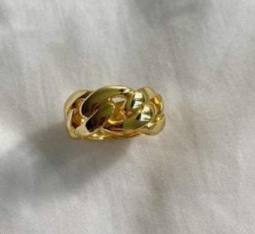 Bague dorée effet tressé en maillons larges, style moderne et brillant