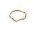 Bague dorée fine aux courbes fluides et minimalistes, présentée sur fond blanc