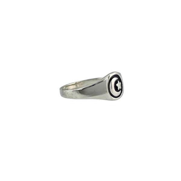 Bague spirituelle en argent sterling 925 avec motif croissant et étoile – bijou de la bijouterie Alberto Bijoux, spécialiste en bijoux en argent.