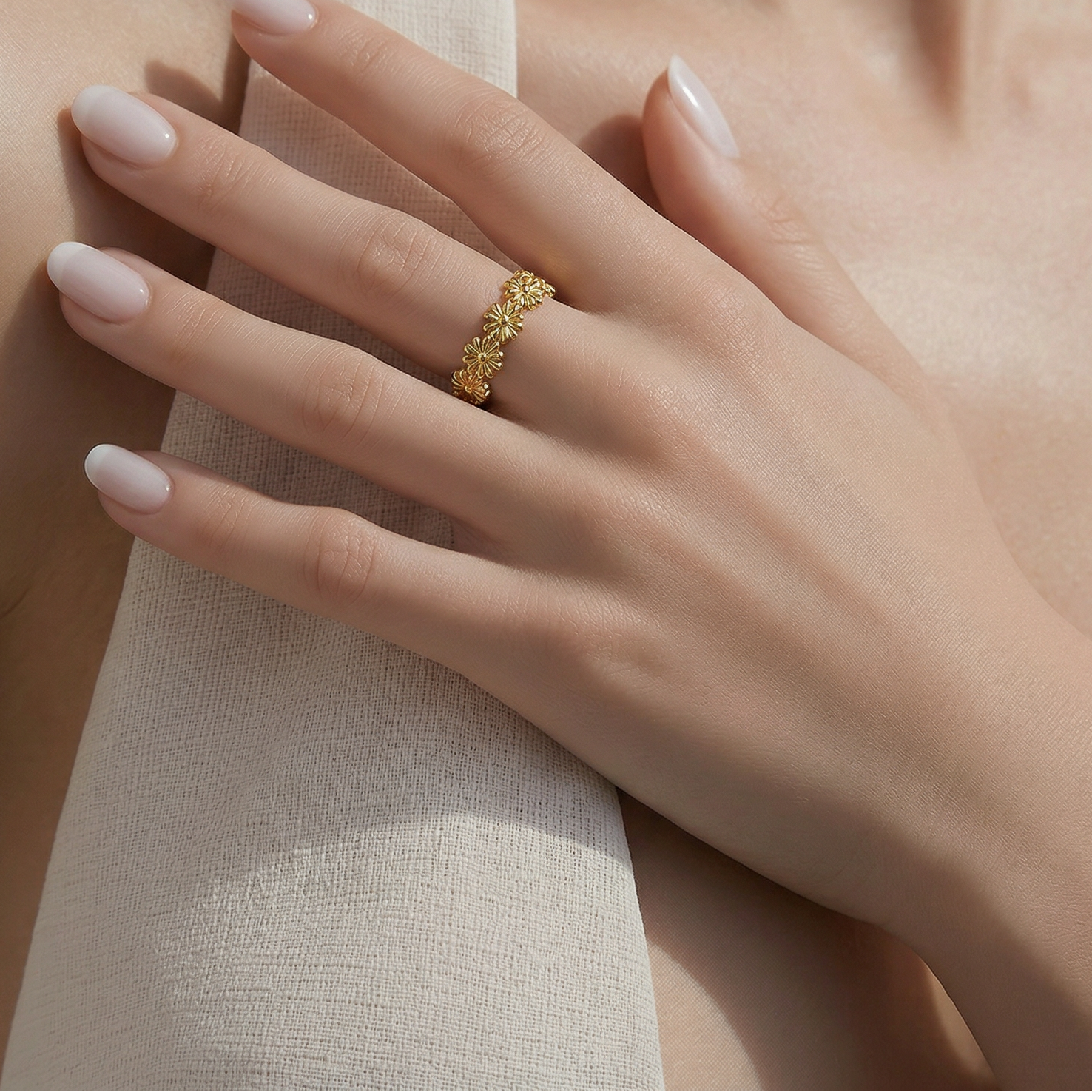 Margot – Bague Fleurie Dorée Marguerites - Alberto Bijoux