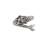Bague en argent sterling représentant une sirène sculptée avec queue écailleuse enroulée, détails fins et fini oxydé dramatique