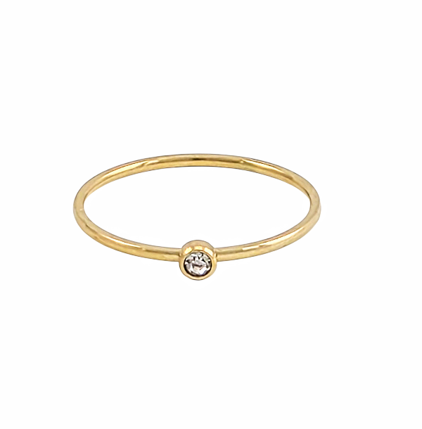 Bague très fine dorée avec zircon blanc central, tailles 5 à 8