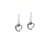 Boucles d’oreilles en argent sterling 925 en forme de cœur ajouré avec motif floral – Alberto Bijoux Montréal.