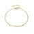 Bracelet fin avec chaîne dorée 18k et barre lisse horizontale au centre.