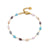 Bracelet doré fin avec perles multicolores facettées, chaîne ajustable et fermoir mousqueton.