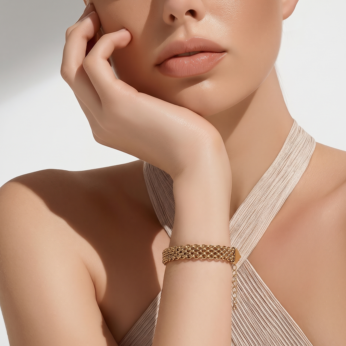 Bracelet "Réseau Chic" – Mailles Tubulaires Dorées en acier inoxydable  - Alberto Bijoux