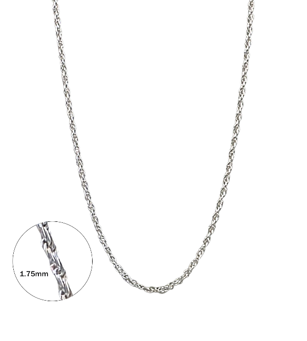 Collier chaîne maille blé en argent sterling 1.75mm avec tissage complexe et finition brillante, détail agrandi de la texture sur fond blanc