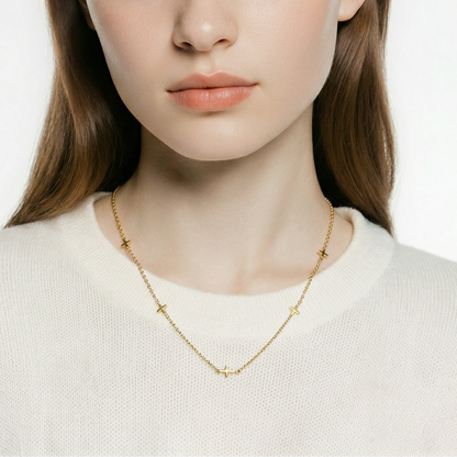 Chaîne Célia – Croix Minimalistes Dorées - Alberto Bijoux