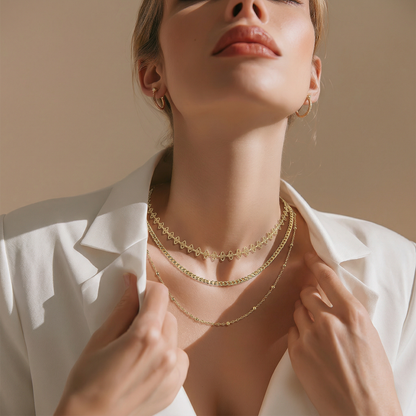Collier “Queen Vibe” – Multi - Chaînes Dorées et Triangles Texturés - Alberto Bijoux