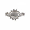 Bague argent sterling design cosmos avec rayons solaires sculptés, centre bombé miroir, style bohème moderne