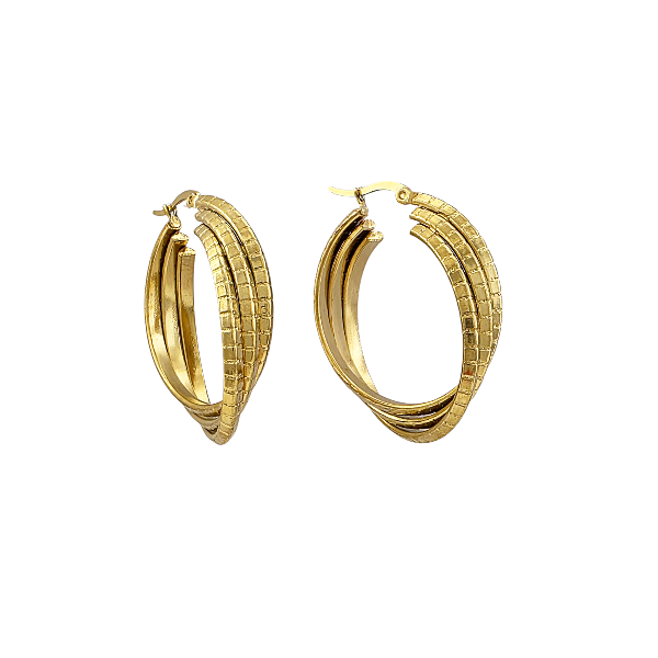 Boucles d'oreilles créoles dorées 40x35mm avec design triple anneaux sculptés tubulaires et finition brillante sur fond blanc