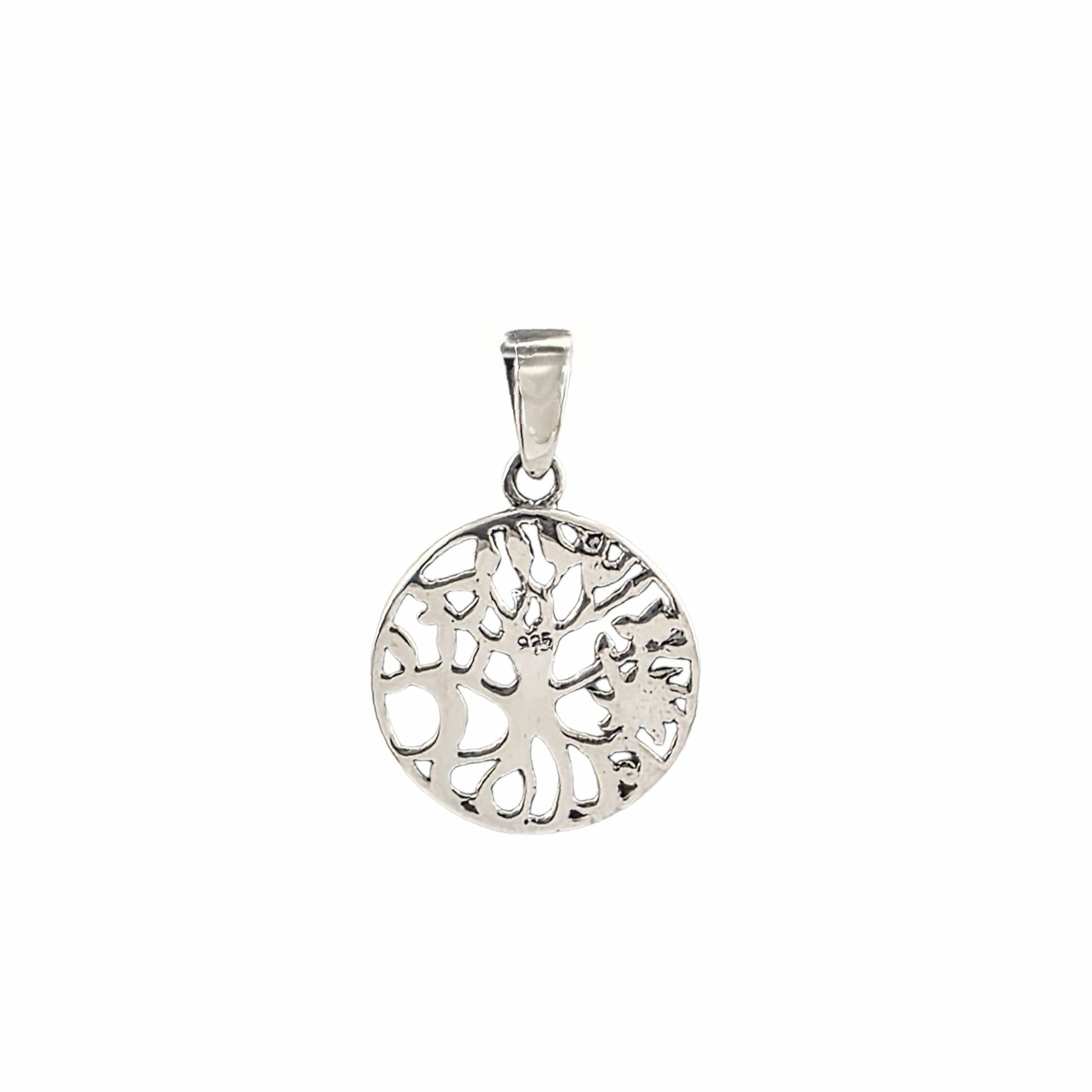 Pendentif médaillon rond arbre de vie en argent sterling 925 oxydé, racines entrelacées et feuilles ajourées gravées, 20mm, fond blanc