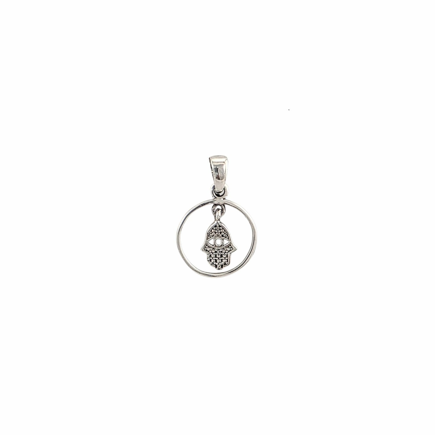 Pendentif main de Fatima hamsa en argent sterling 925 oxydé, charm mobile suspendu dans cercle avec œil gravé au centre, 18mm, fond blanc