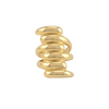 Bague longue dorée à effet spirale superposée, posée sur fond clair