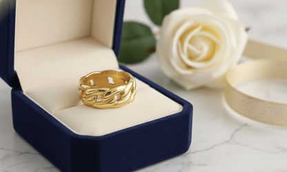 Bague "Tressée Chic" Dorée – Look Glam & Confort - Alberto Bijoux