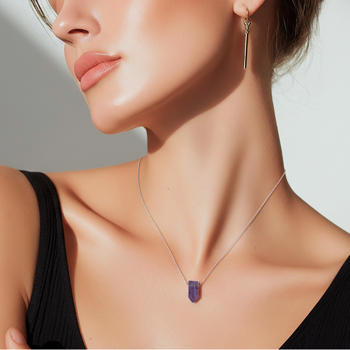 Collier améthyste violette pendentif pointe cristal naturel chaîne argent sterling