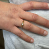 Bague dorée en acier avec pierre verte en forme de cœur – bijou délicat pour femme