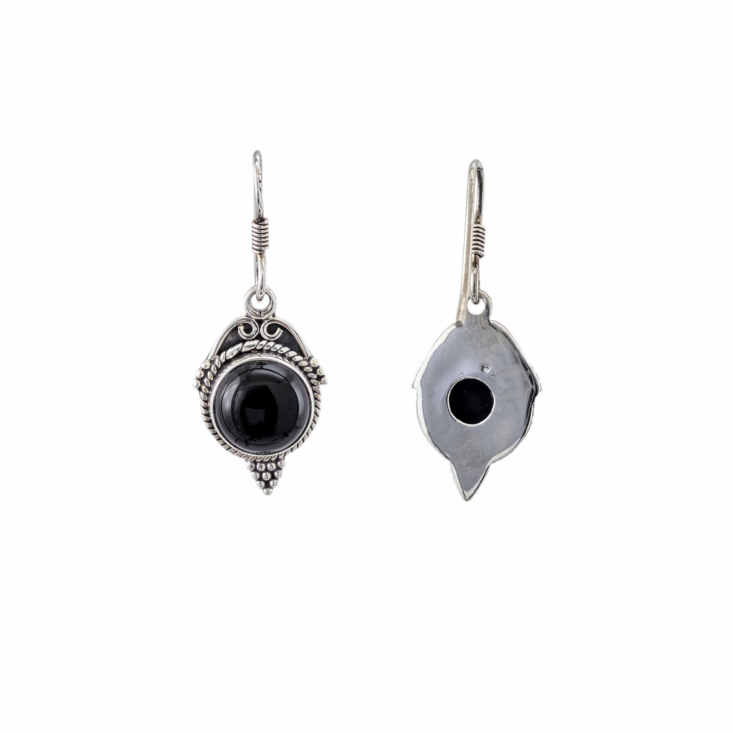  Boucles d'oreilles pendantes en argent sterling 925 oxydé avec onyx noir naturel cabochon rond, cadre ciselé torsadé et granulé en forme de feuille pointue, 23x14mm, fond blanc